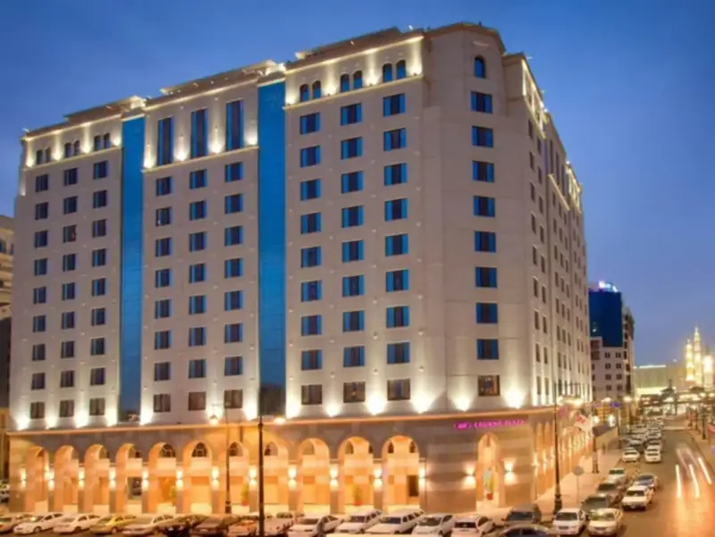Façade du Crowne Plaza Madinah